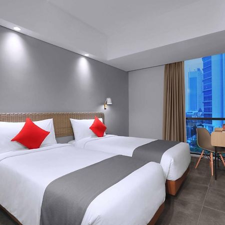 Neo Hotel Puri Indah Jacarta Exterior foto