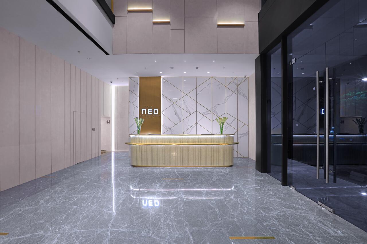 Neo Hotel Puri Indah Jacarta Exterior foto